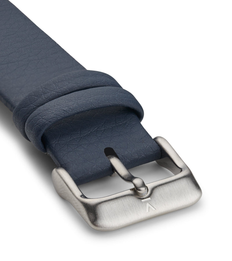 NAVY WITH BRUSHED SILVER BUCKLE | 20MM